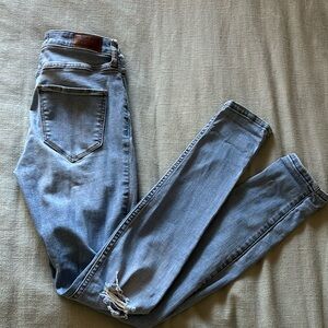 Hollister Mid-rise super skinny jeans